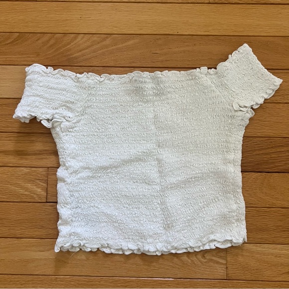 GUESS Rouched Crop Top - Picture 3 of 3